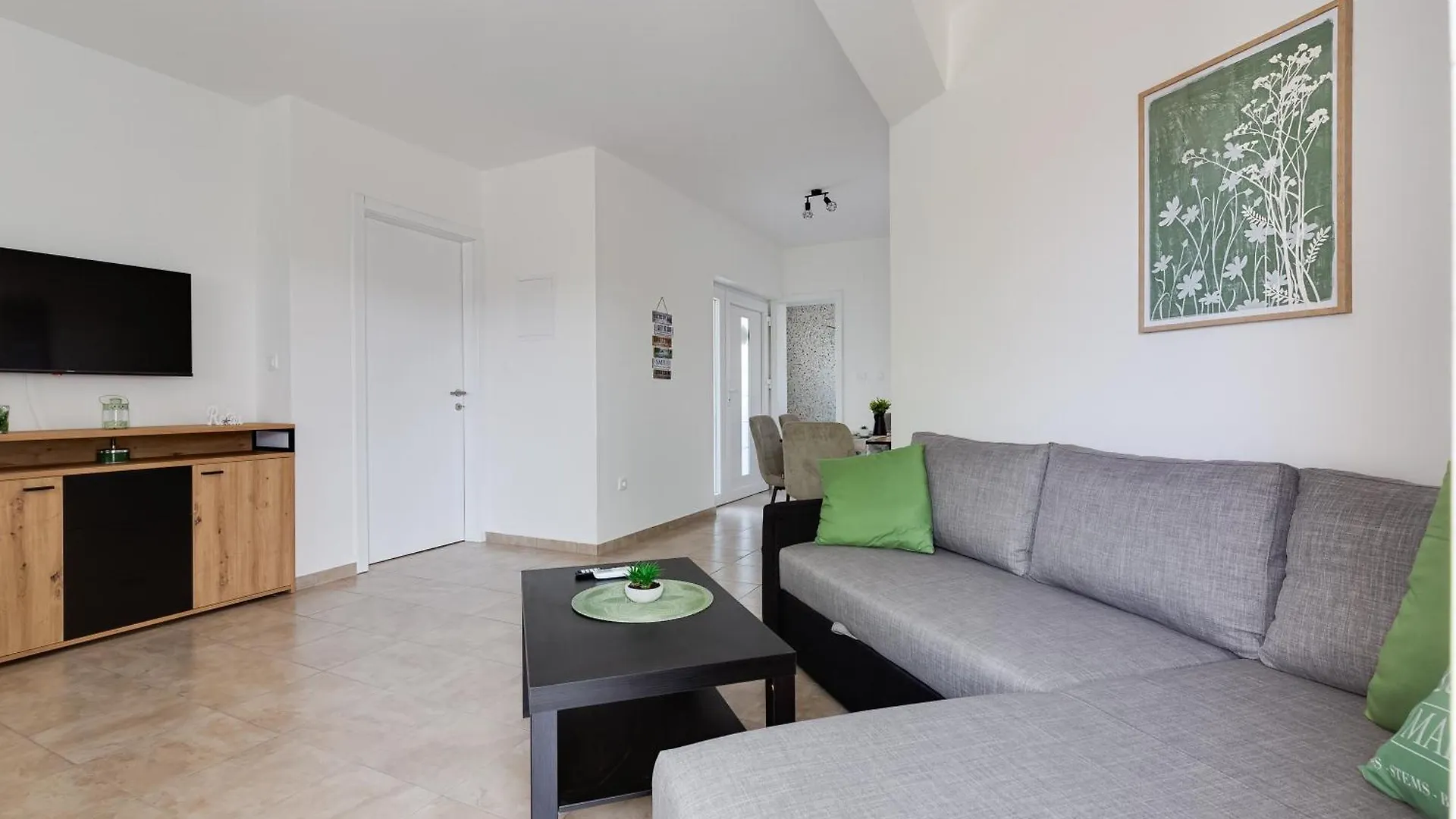 Apartmani Summer كولان