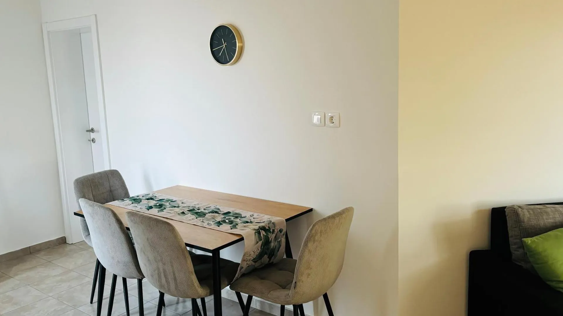شقة Apartmani Summer كولان